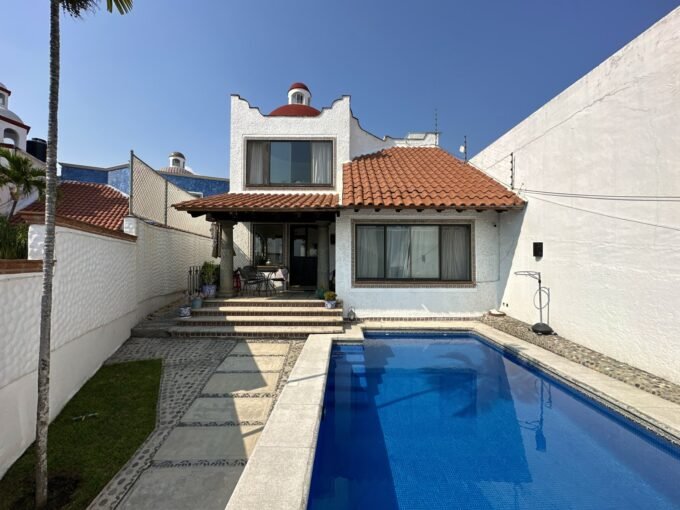 Foto 1 — casa en venta en Cuernavaca (Jardines de Cuernavaca, Cuernavaca)