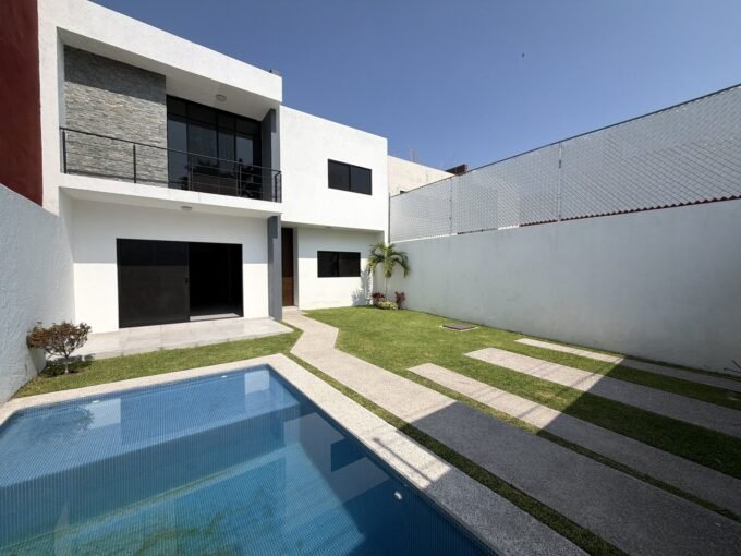 CASA EN VENTA EN LOMAS DE TRUJILLO, EMILIANO ZAPATA, MOR.